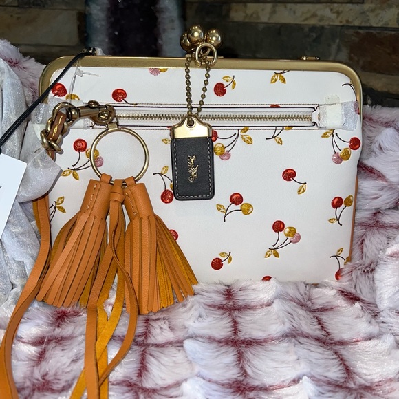 Coach 1941 Leather Cherry Kisslock Crossbody 21724 New #2 of 25 - Picture 2 of 11